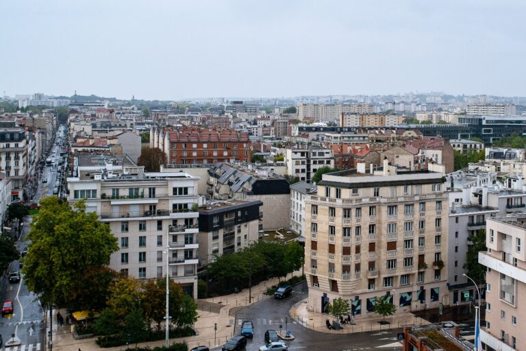 Photo aérienne des rues de Montrouge prise depuis le haut du Beffroi